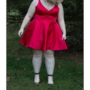 Plus Size Short Red Homecoming/Prom/Formal Dress